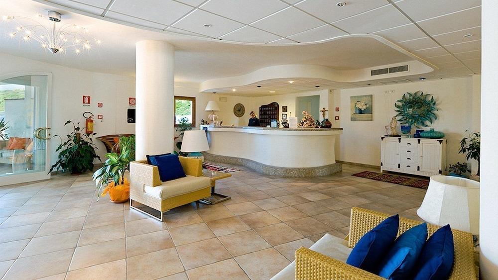 Gh Diana Hotel Santa Teresa Gallura Eksteriør billede